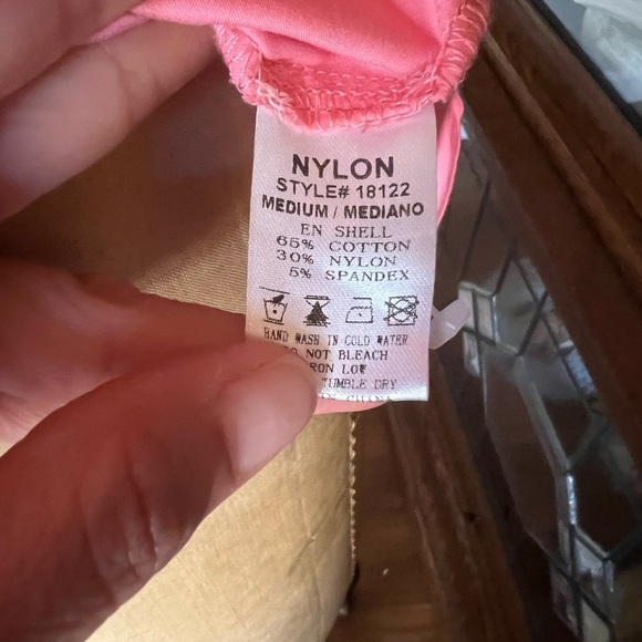 Nylon apparel pink puff sleeve blouse with bow tie front and gold buttons medium - Picture 6 of 7